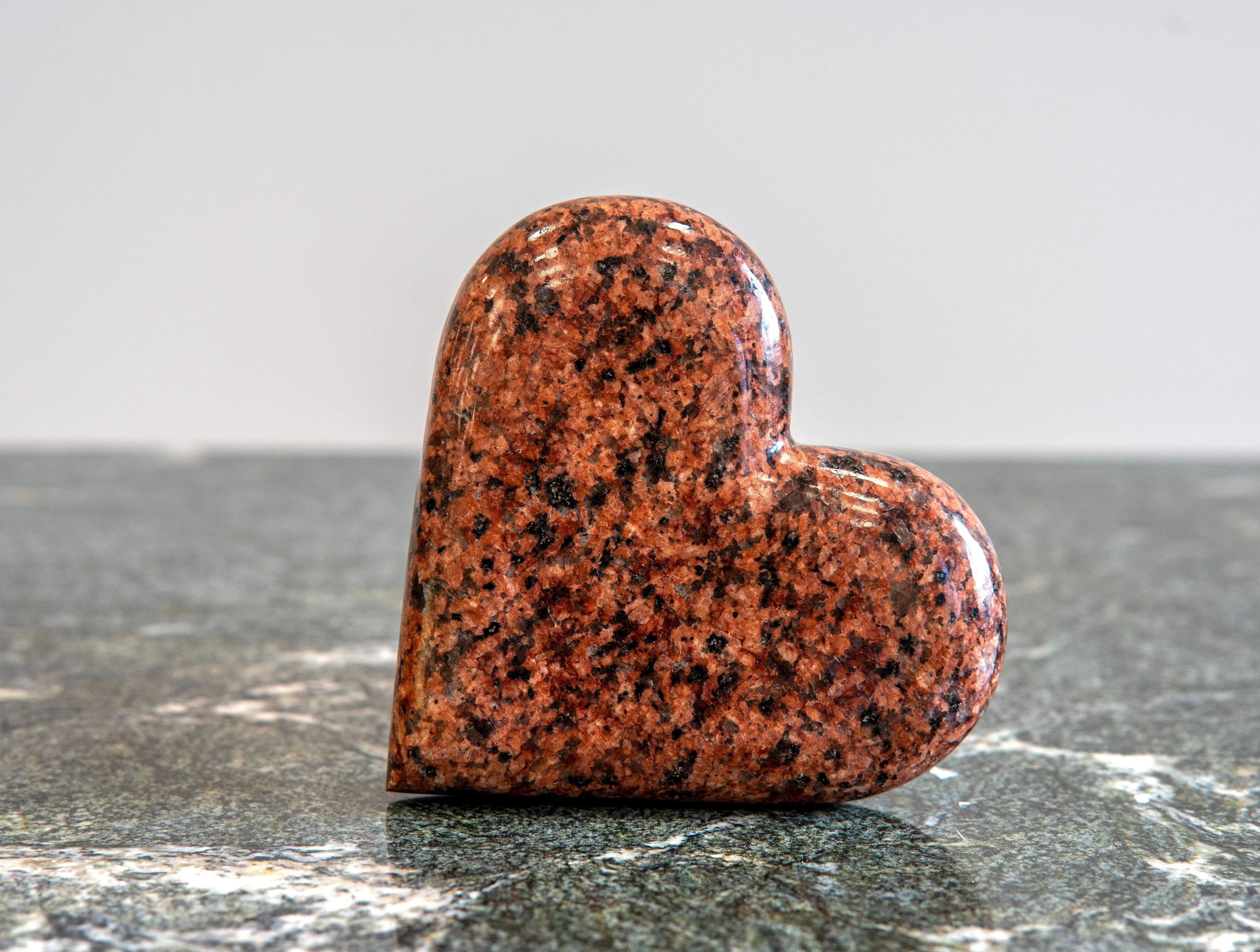 Kodu ja aia dekoratiivelemendid.