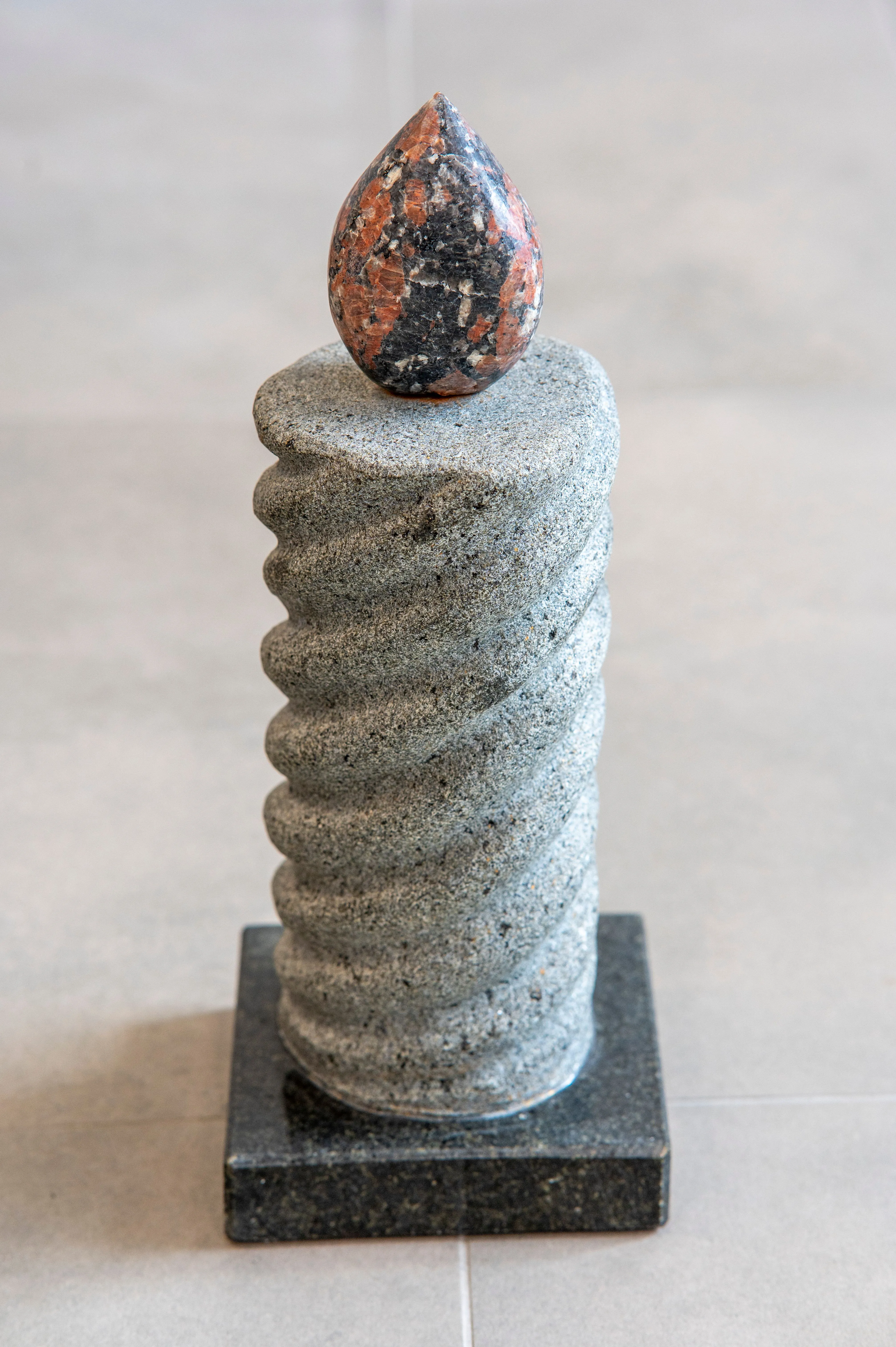 Kodu ja aia dekoratiivelemendid.