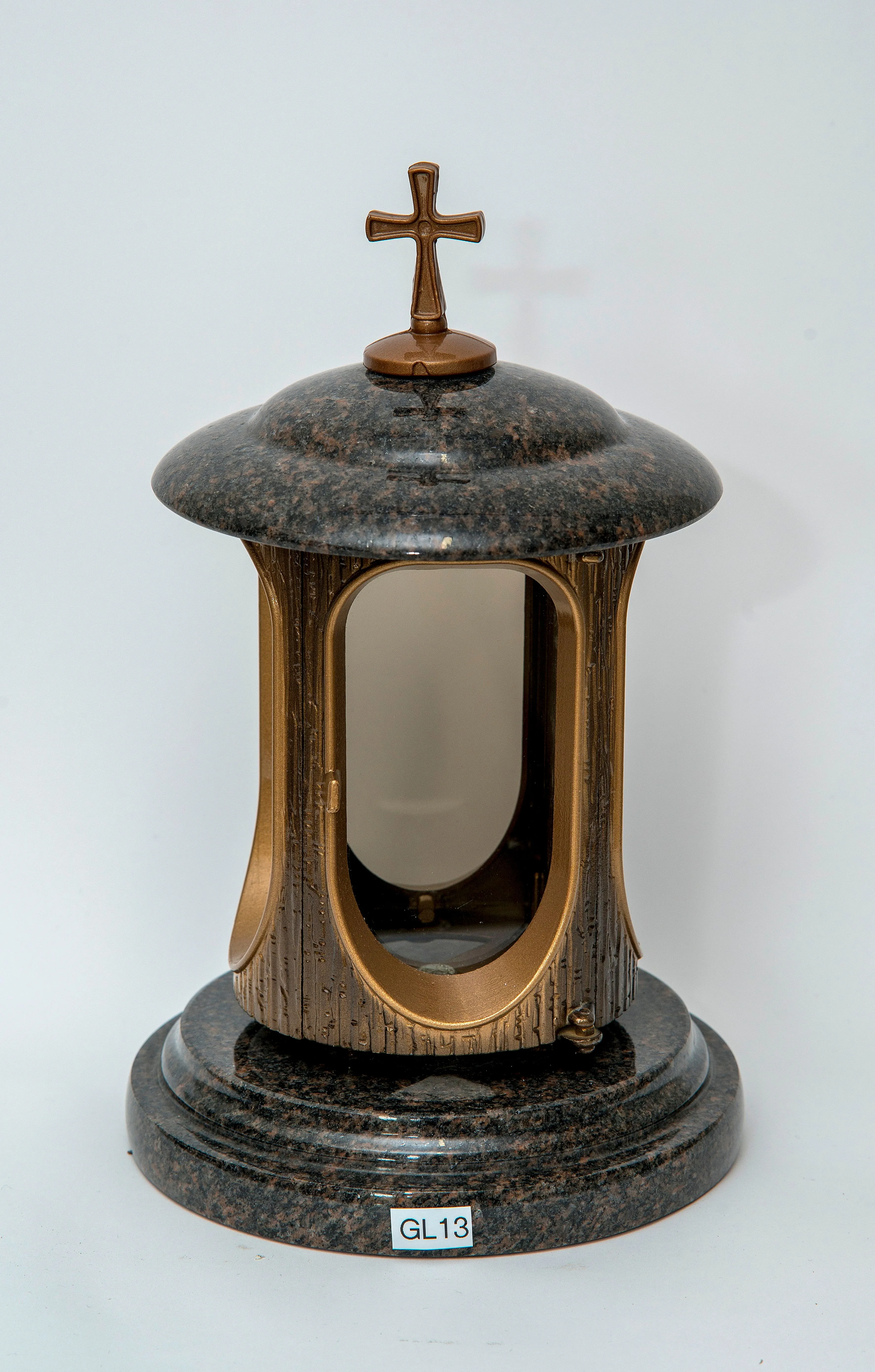 Metallist laternad ja lambid