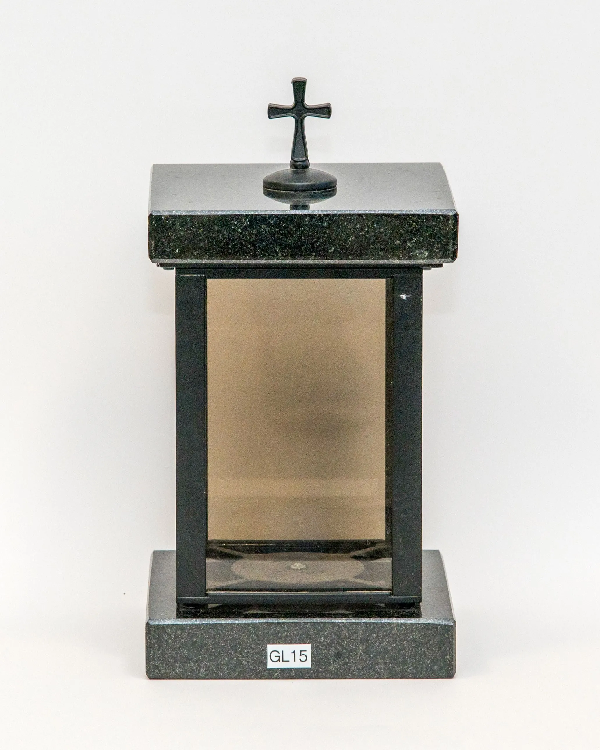 Metallist laternad ja lambid