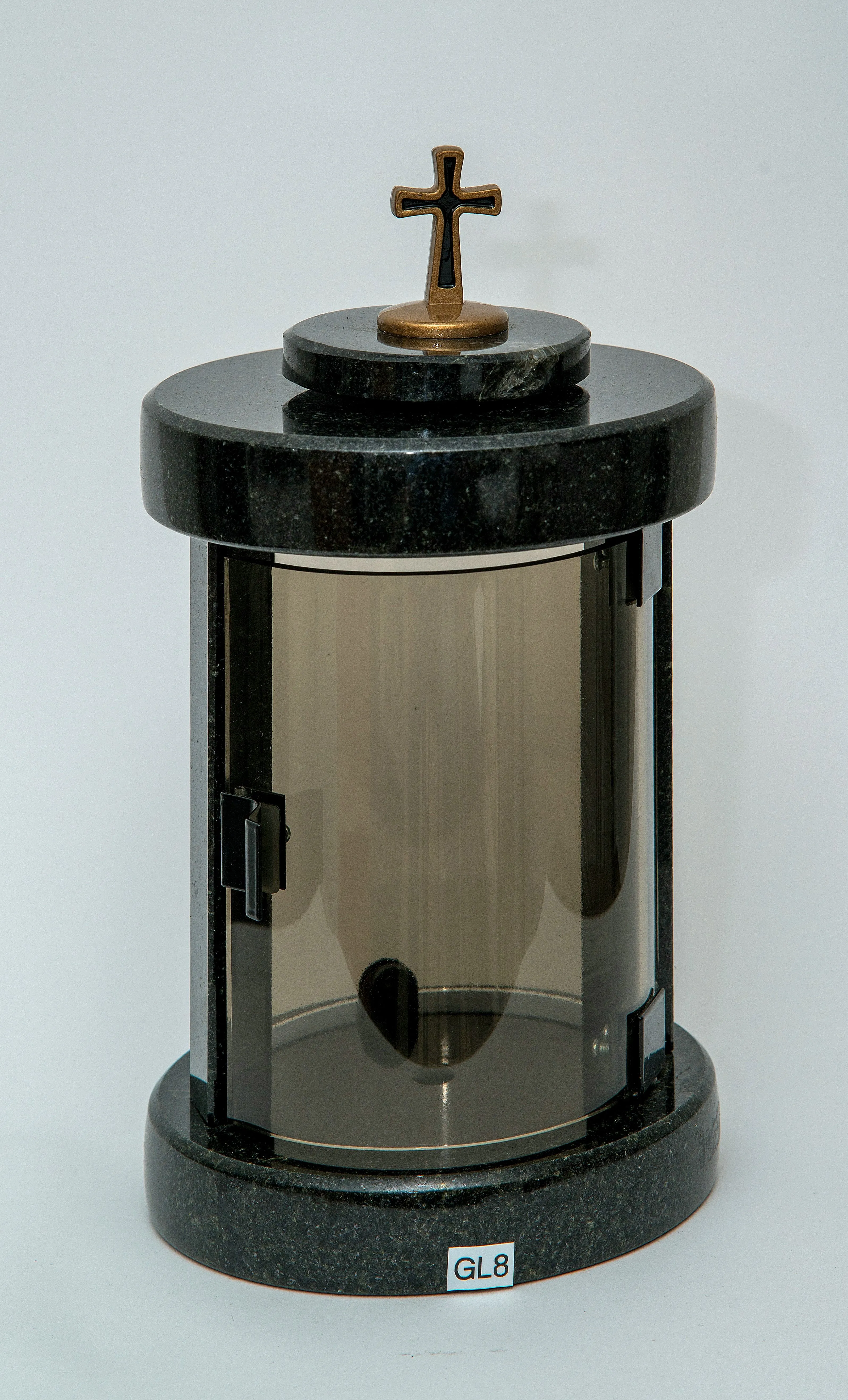 Metallist laternad ja lambid