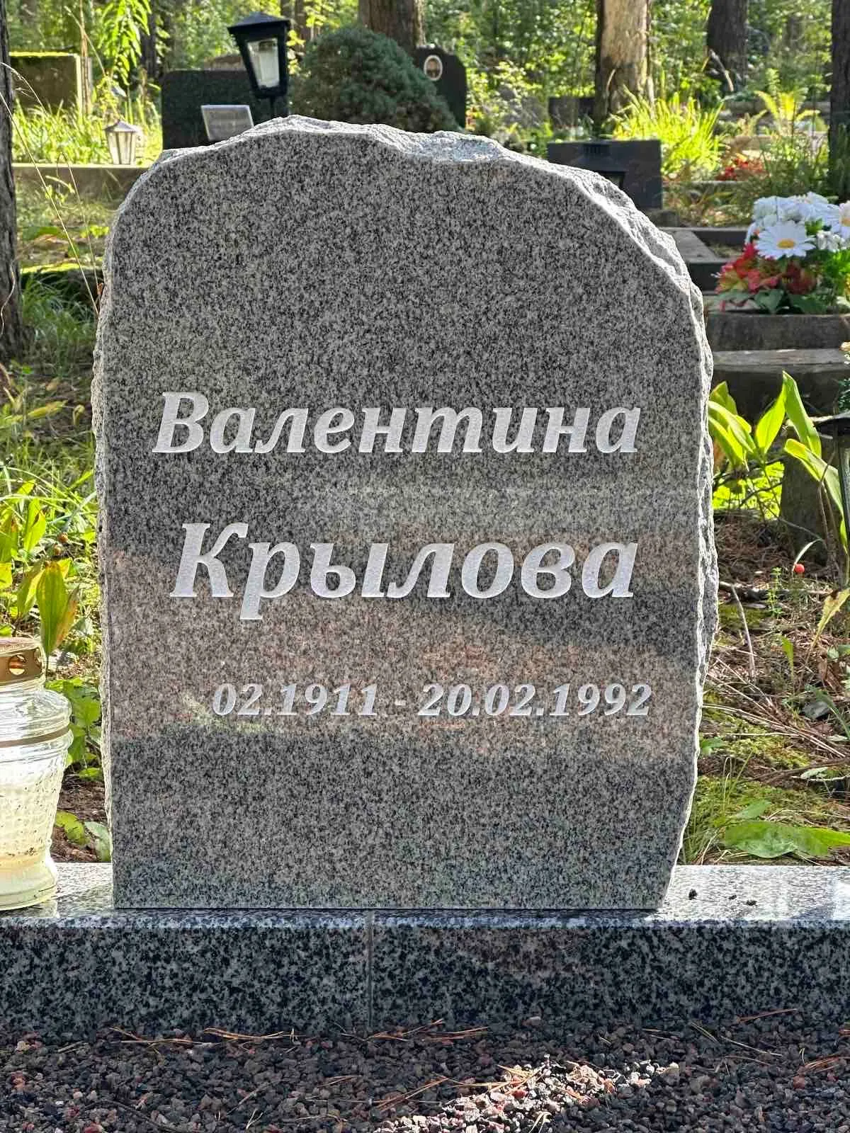 Klombitud hauakivid_28