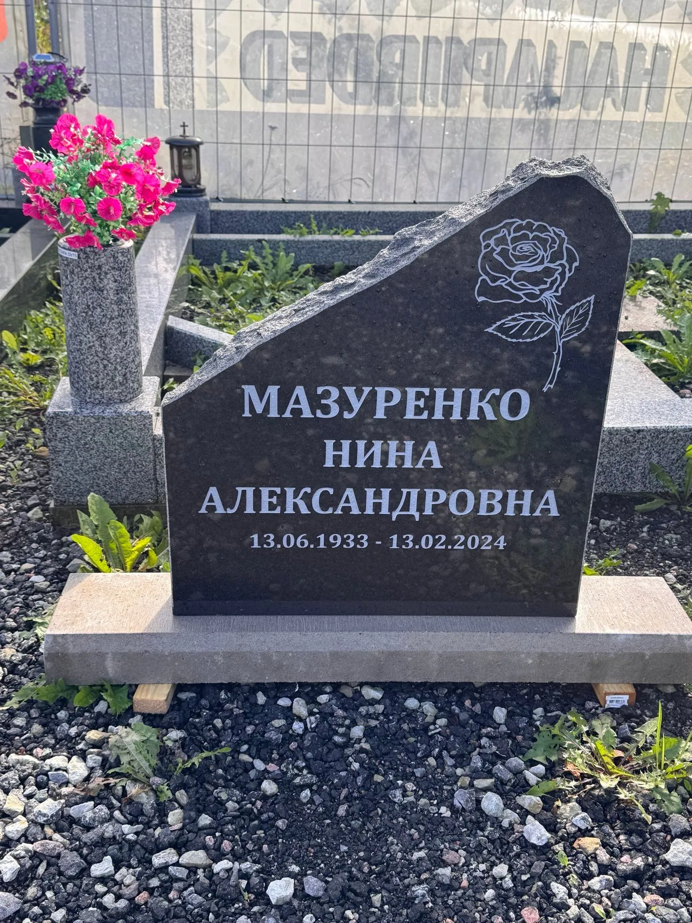 Klombitud hauakivid_10