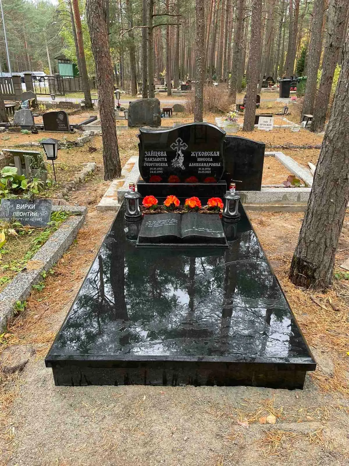 Ainulaadsed hauapiirded