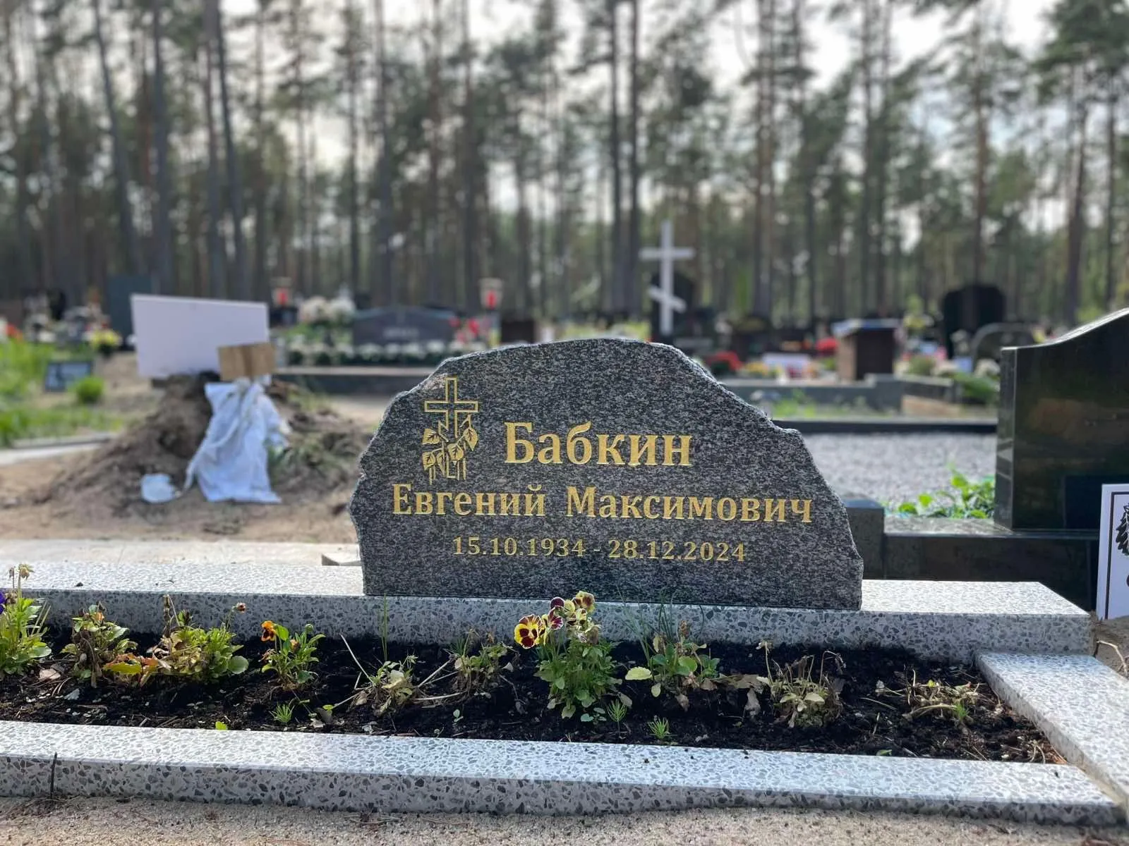 Klombitud hauakivid_38