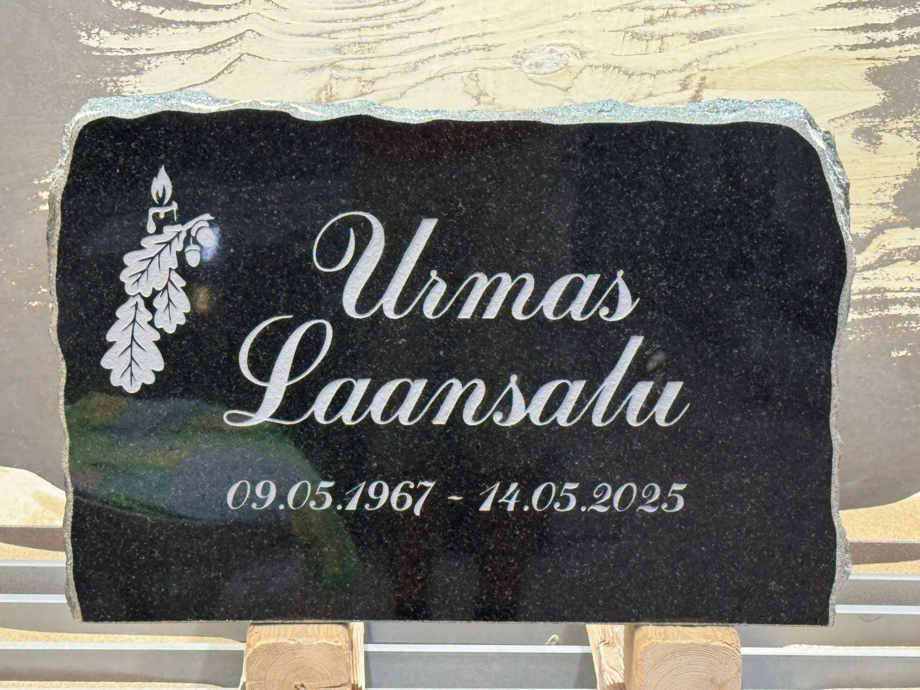 Klombitud hauakivid_12