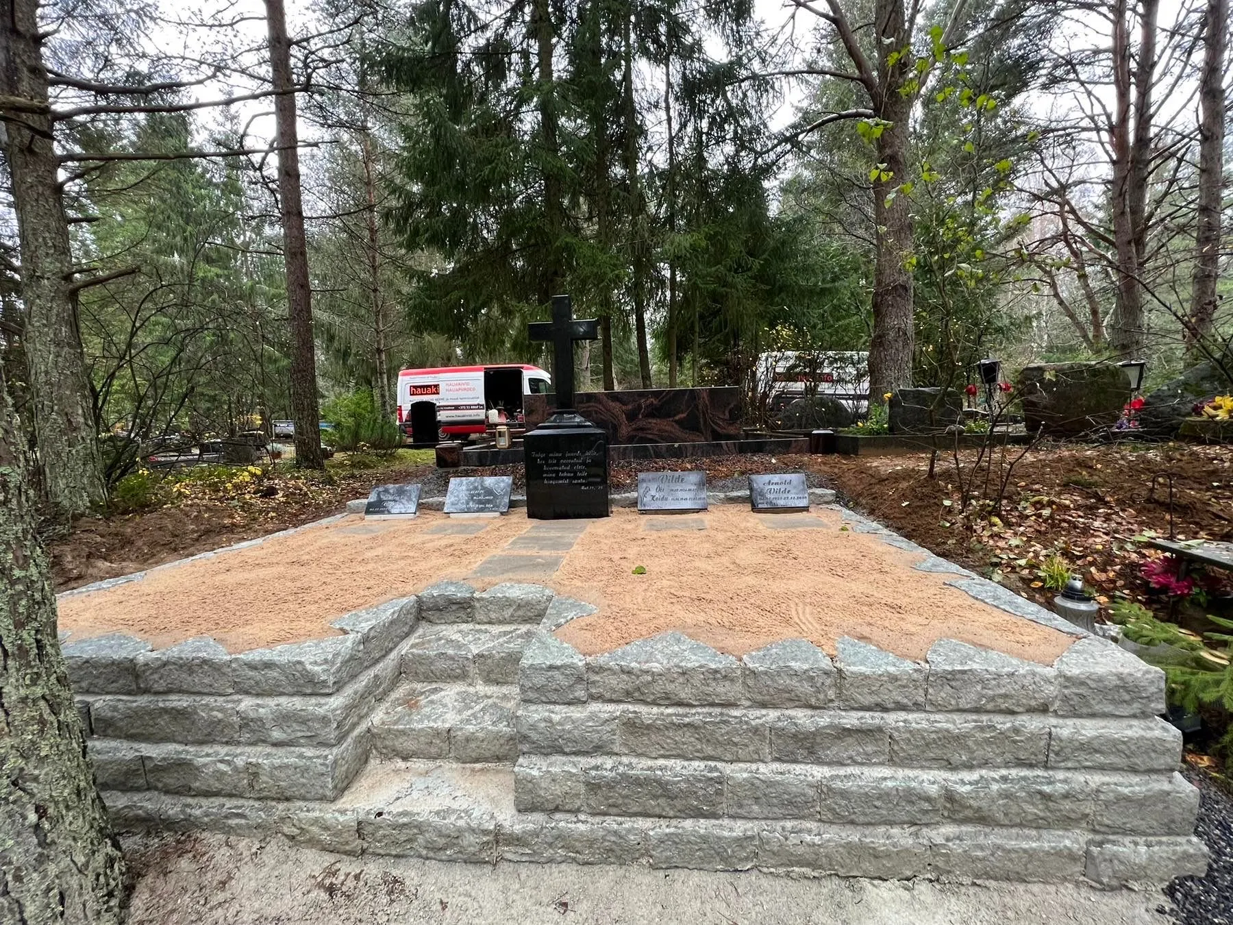 Ainulaadsed hauapiirded