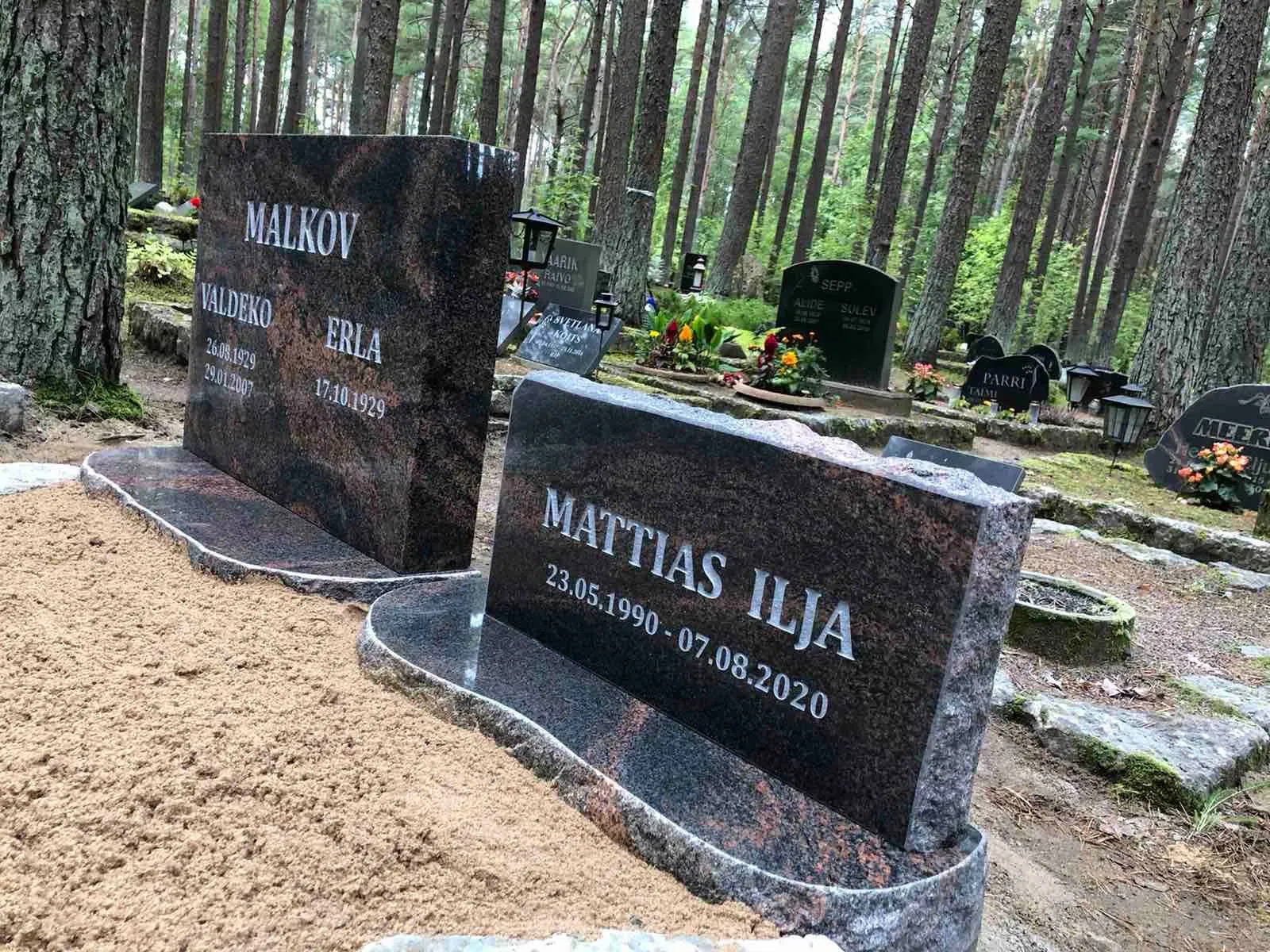 Klombitud hauakivid_29