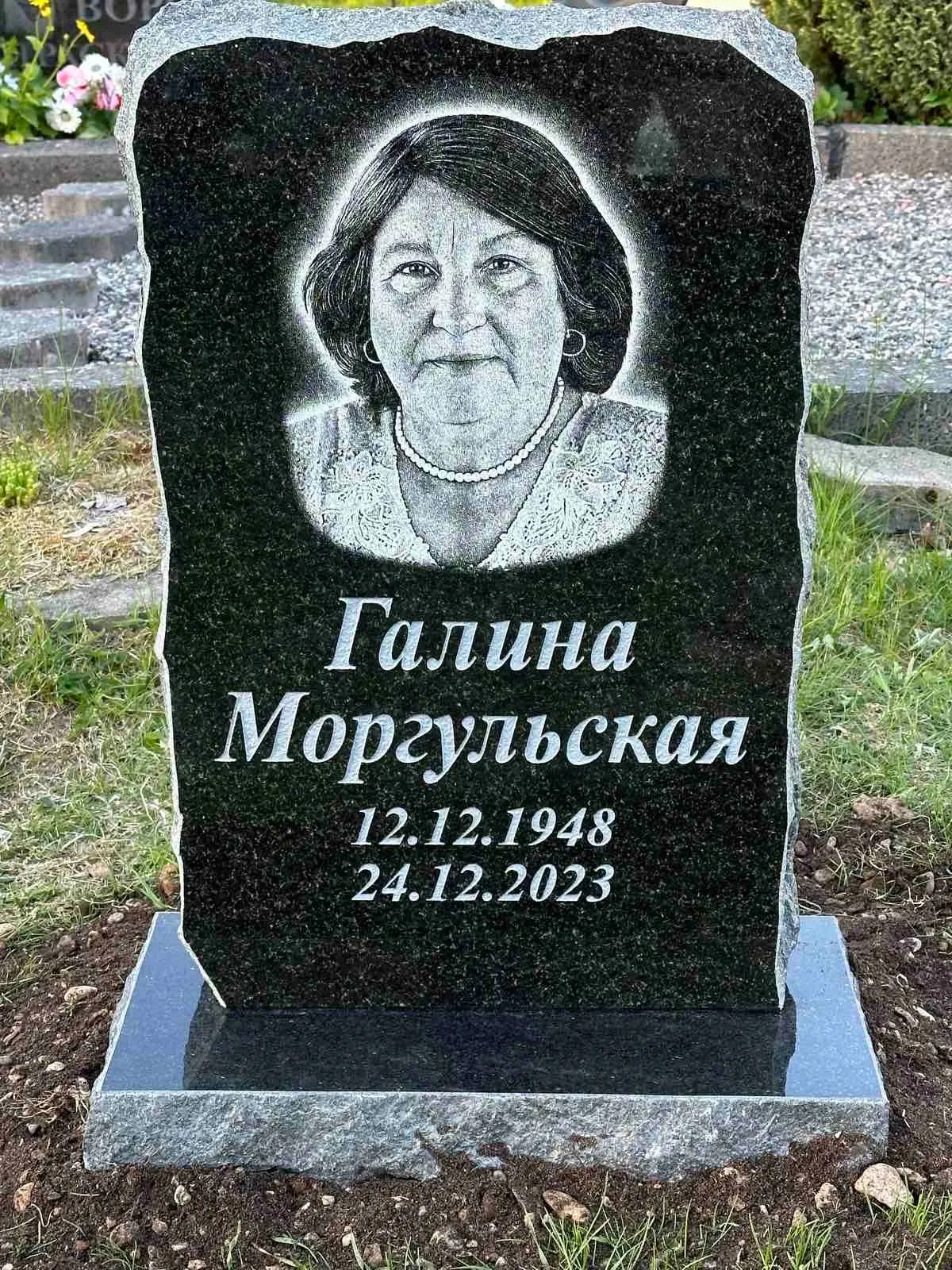 Klombitud hauakivid_15