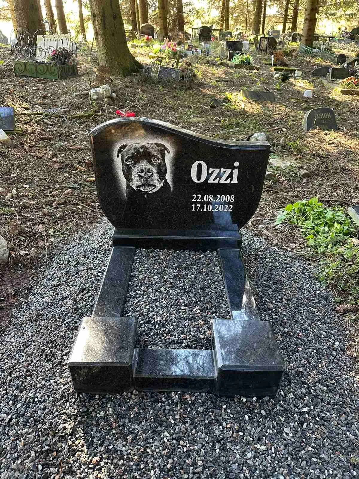 Lemmikloomade hauakivid