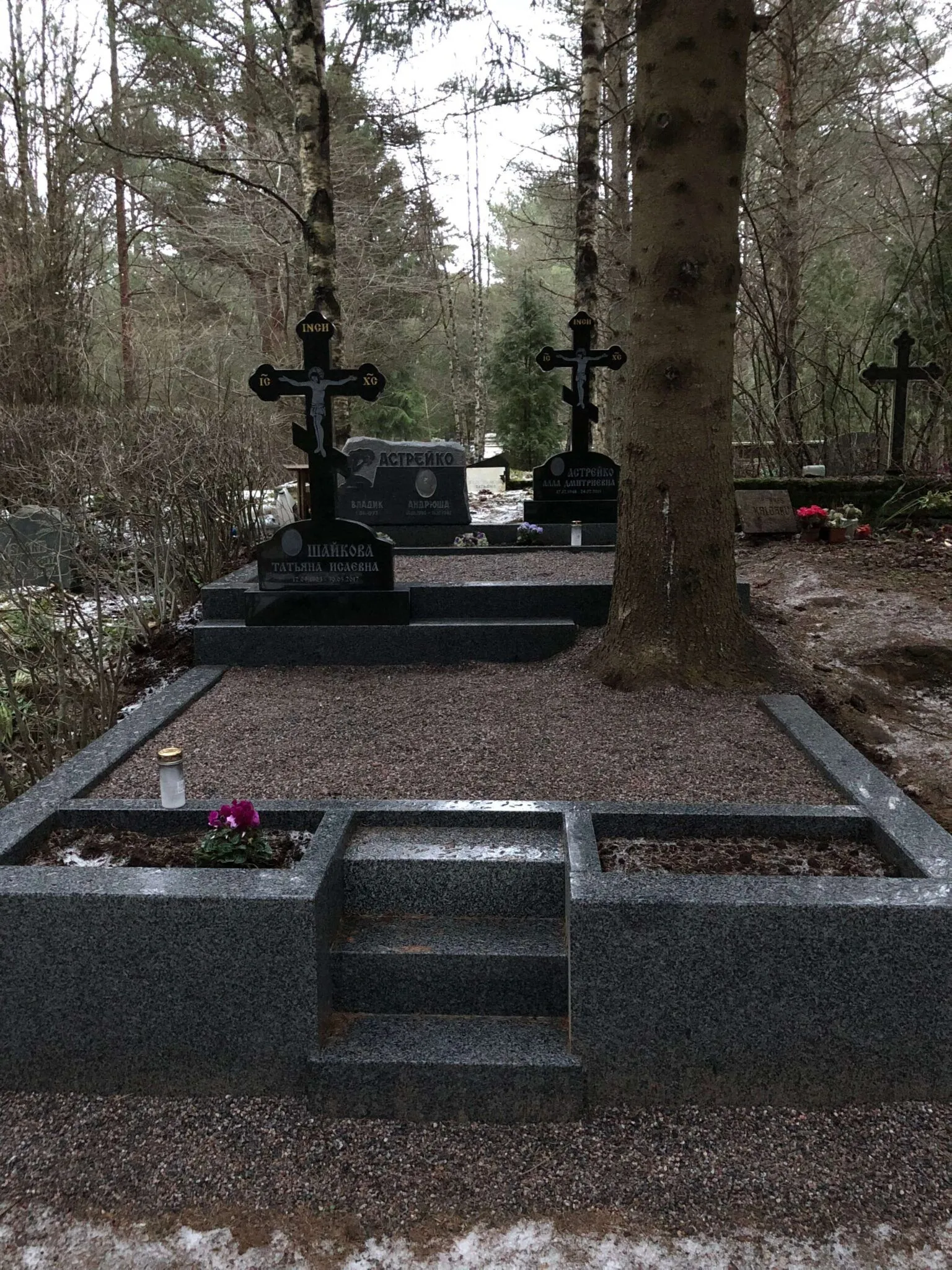 Ainulaadsed hauapiirded