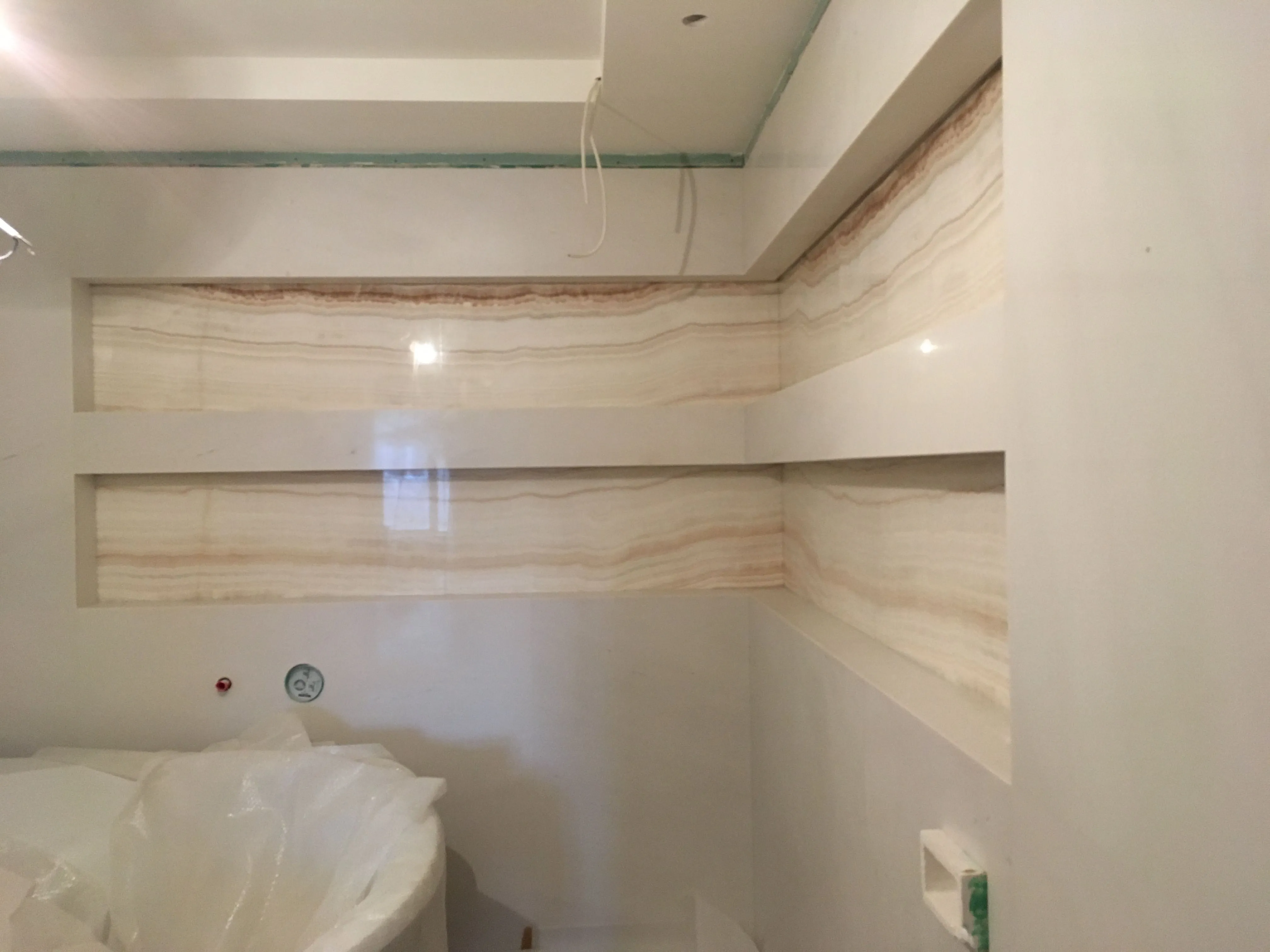 Kodu ja aia dekoratiivelemendid.