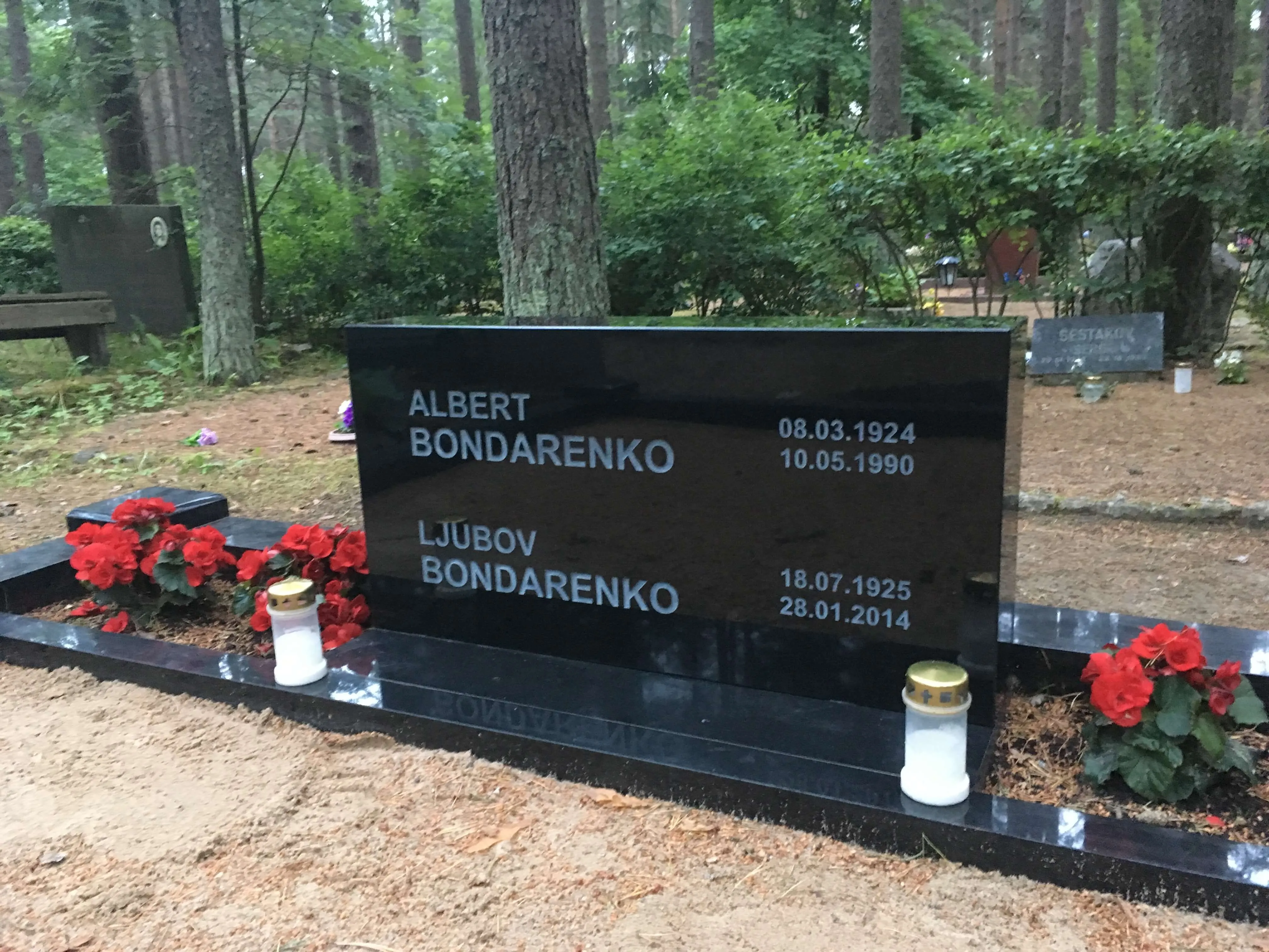 Ristkülikujulised hauakivid_03