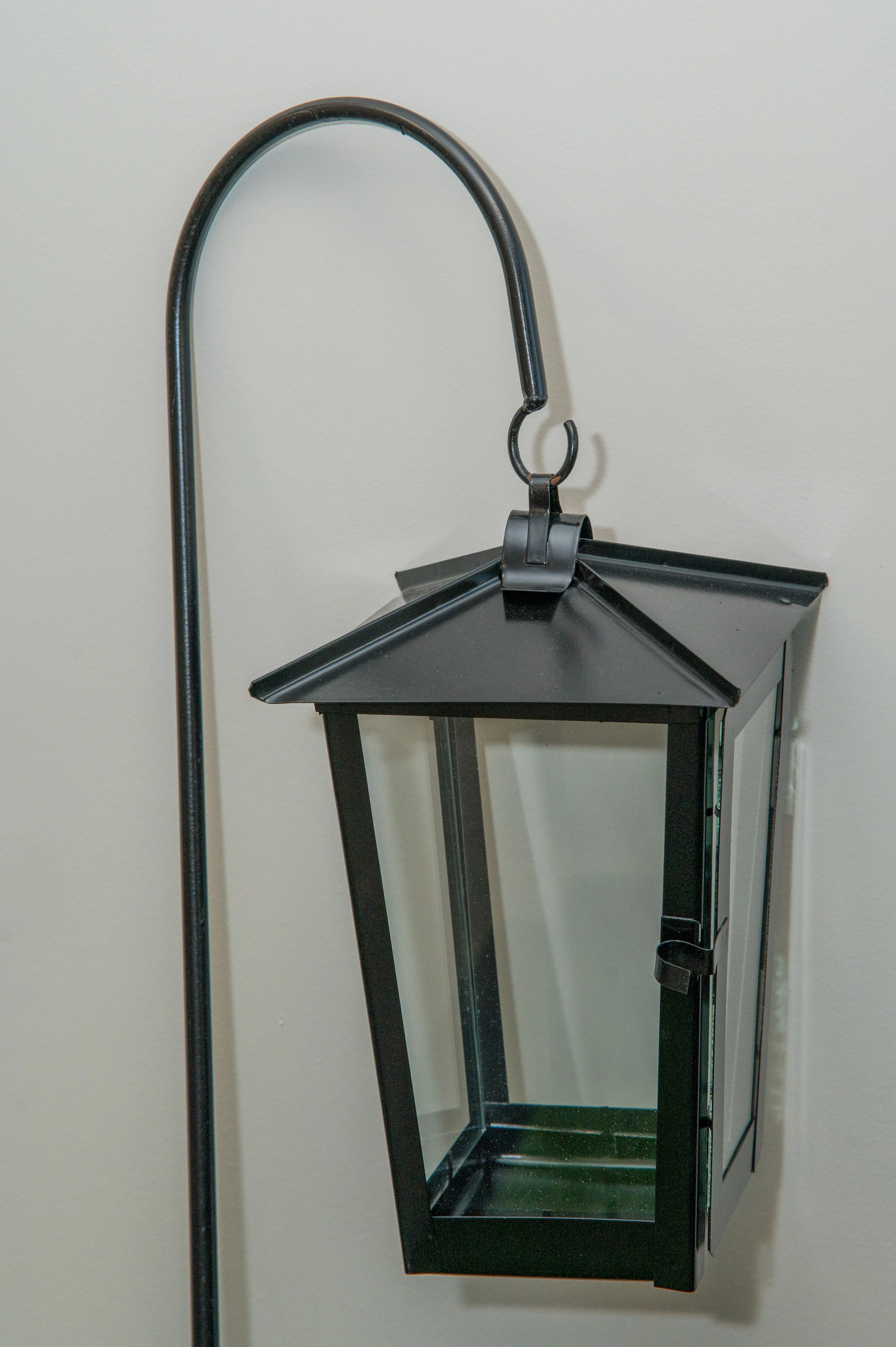 Metallist laternad ja lambid